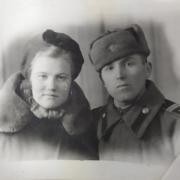  Романовы Егор Тимофеевич и Анна Алексеевна. 1947 год.